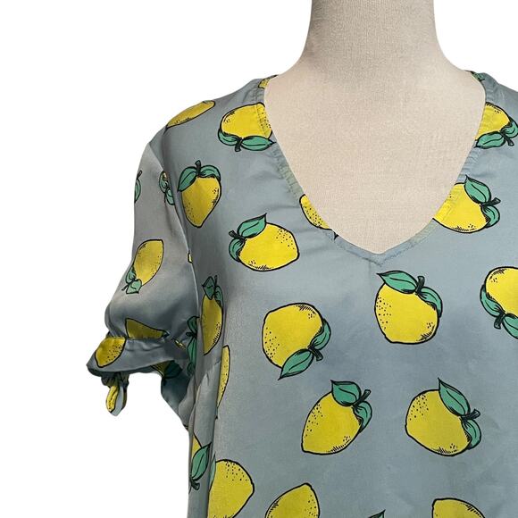 Modcloth Lemon Top Womens Medium Light Blue & Yellow V-Neck Novelty - Picture 3 of 9